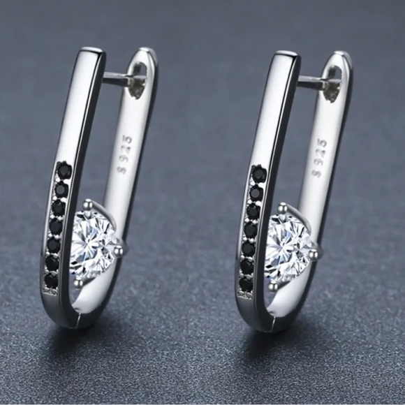 🌟 Sterling Silver Elegant Unique Diamond Earrings - Picture 1 of 6